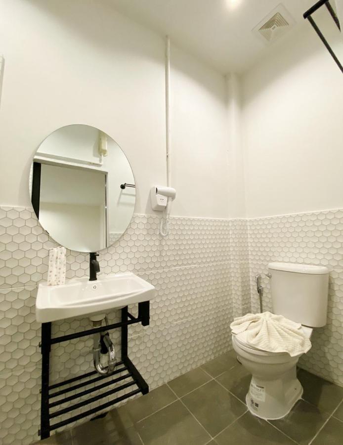 Saffron Hill Bangkok Hotel Ngoại thất bức ảnh